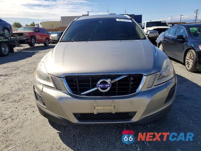 Piąte zdjęcie samochodu w środku: 2011 VOLVO XC60 3.2 VIN:YV4940DL2B2210488 - miniatura