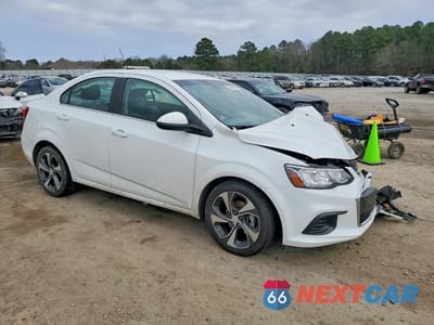Czwarte zdjęcie samochodu z boku: 2020 CHEVROLET SONIC PREMIER VIN:1G1JF5SBXL4112745 - miniatura