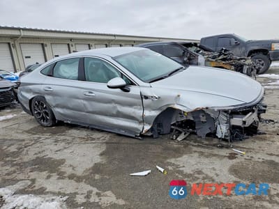 Czwarte zdjęcie samochodu z boku: 2025 HYUNDAI SONATA SEL VIN:KMHL64JA7SA497714 - miniatura