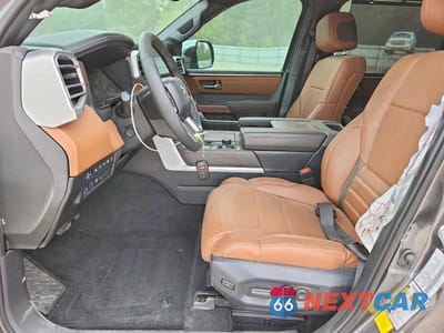 Zdjęcie 7 z 13 samochodu: 2025 TOYOTA TUNDRA 1794 EDITION VIN:5TFMA5DB7SX297687 - miniatura