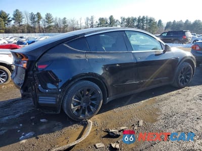 Trzecie zdjęcie samochodu z tyłu: 2020 TESLA MODEL Y VIN:5YJYGDEE3LF045403 - miniatura