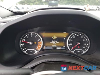 Zdjęcie 9 z 12 samochodu: 2023 JEEP RENEGADE LATITUDE VIN:ZACNJDB16PPP56174 - miniatura