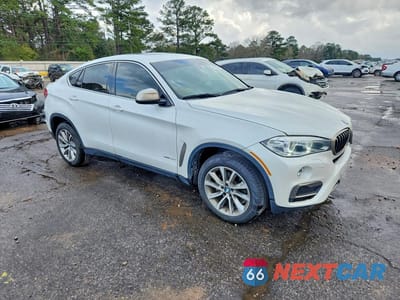 Czwarte zdjęcie samochodu z boku: 2017 BMW X6 SDRIVE35I VIN:5UXKU0C35H0G69378 - miniatura