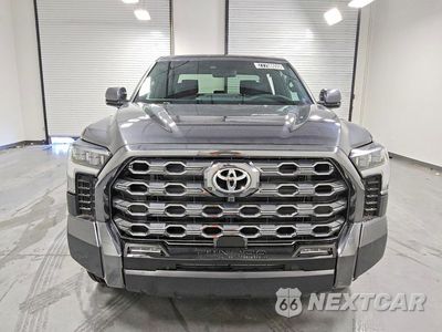 Piąte zdjęcie samochodu w środku: 2026 TOYOTA TUNDRA PLATINUM VIN:5TFNA5DB0TX376916 - miniatura
