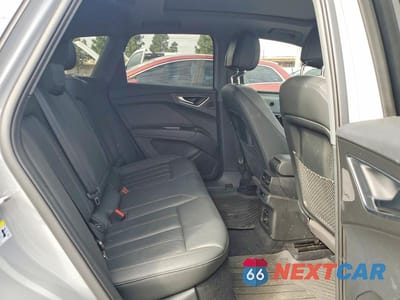 Zdjęcie 10 z 12 samochodu: 2023 AUDI Q4 E-TRON PREMIUM PLUS VIN:WA1BCBFZ0PP025073 - miniatura