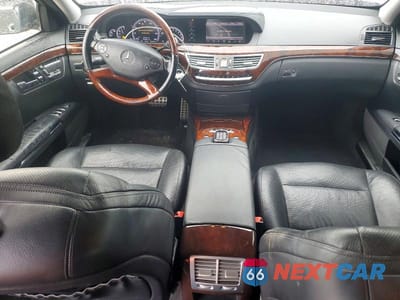 Zdjęcie 8 z 13 samochodu: 2013 MERCEDES-BENZ S 550 VIN:WDDNG7DB8DA505425 - miniatura