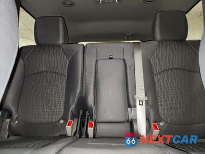 Zdjęcie 10 z 14 samochodu: 2017 CHEVROLET TRAVERSE LS VIN:1GNKVFKD5HJ100587 - miniatura