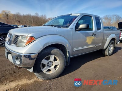 2005 NISSAN FRONTIER KING CAB LE 1N6AD06U55C445761 - główne zdjęcie licytacji z USA - miniatura