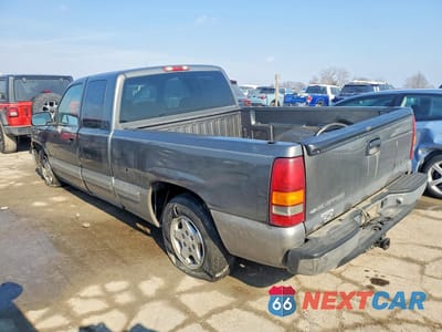 Drugie zdjęcie samochodu z przodu: 2000 CHEVROLET SILVERADO C1500 VIN:2GCEC19T1Y1197857 - miniatura