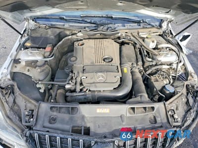 Zdjęcie 11 z 12 samochodu: 2014 MERCEDES-BENZ C 250 VIN:WDDGF4HB5ER308865 - miniatura