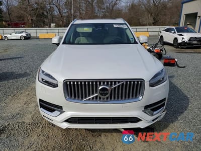 Piąte zdjęcie samochodu w środku: 2023 VOLVO XC90 ULTIMATE VIN:YV4H60CA3P1910863 - miniatura