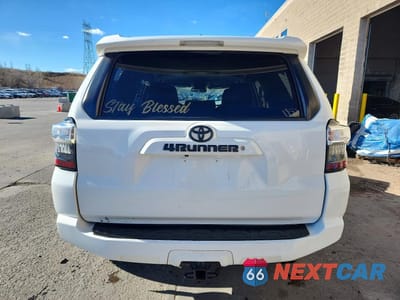 Zdjęcie 6 z 12 samochodu: 2019 TOYOTA 4RUNNER SR5 VIN:JTEBU5JR2K5731148 - miniatura