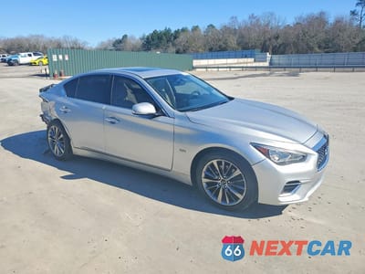 Czwarte zdjęcie samochodu z boku: 2019 INFINITI Q50 3.0T LUXE VIN:JN1EV7AP5KM512377 - miniatura