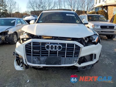 Piąte zdjęcie samochodu w środku: 2020 AUDI Q7 PREMIUM PLUS VIN:WA1LXAF74LD006488 - miniatura