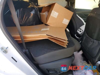 Zdjęcie 11 z 13 samochodu: 2019 HYUNDAI SANTA FE SE 2.4L VIN:5NMS2CAD6KH060454 - miniatura