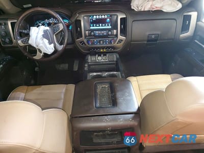 Zdjęcie 8 z 12 samochodu: 2019 GMC SIERRA K2500 DENALI VIN:1GT12SEY1KF175530 - miniatura