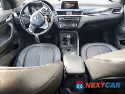 Zdjęcie 8 z 13 samochodu: 2018 BMW X1 XDRIVE28I VIN:WBXHT3Z39J4A65924 - miniatura