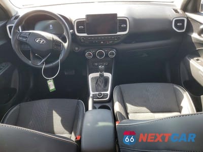 Zdjęcie 8 z 13 samochodu: 2024 HYUNDAI VENUE LIMITED VIN:KMHRC8A32RU296114 - miniatura