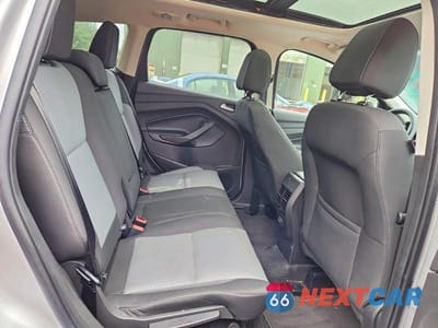 Zdjęcie 11 z 13 samochodu: 2017 FORD ESCAPE SE VIN:1FMCU0GD4HUA54797 - miniatura