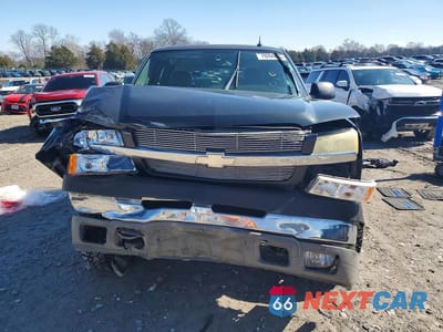 Piąte zdjęcie samochodu w środku: 2004 CHEVROLET SILVERADO C2500 HEAVY DUTY VIN:1GCHC23U54F261311 - miniatura