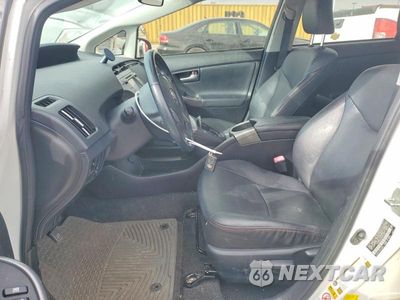 Zdjęcie 7 z 12 samochodu: 2013 TOYOTA PRIUS VIN:JTDKN3DU6D5612785 - miniatura