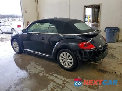 Drugie zdjęcie samochodu z przodu: 2018 VOLKSWAGEN BEETLE S VIN:3VW5DAAT3JM515143 - miniatura