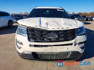 Piąte zdjęcie samochodu w środku: 2017 FORD EXPLORER SPORT VIN:1FM5K8GT4HGB13950 - miniatura