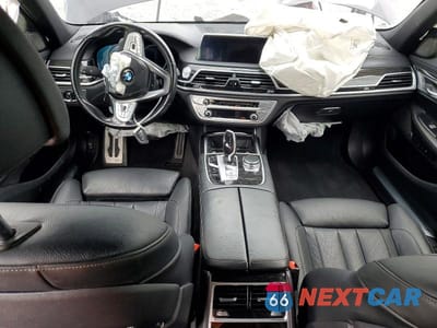 Zdjęcie 8 z 11 samochodu: 2019 BMW 740 XI VIN:WBA7E4C50KGV28739 - miniatura