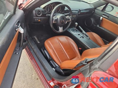 Zdjęcie 8 z 11 samochodu: 2008 MAZDA MX-5 MIATA VIN:JM1NC26F280147873 - miniatura