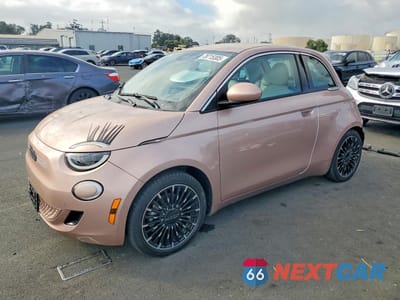 2024 FIAT 500 E LA PRIMA ZFAFFAC42RX208048 - główne zdjęcie licytacji z USA - miniatura