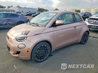 2024 FIAT 500 E LA PRIMA ZFAFFAC42RX208048 - główne zdjęcie licytacji z USA - miniatura