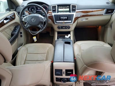 Zdjęcie 8 z 13 samochodu: 2015 MERCEDES-BENZ GL 550 4MATIC VIN:4JGDF7DE0FA441172 - miniatura