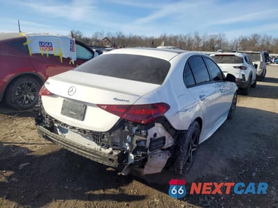 Trzecie zdjęcie samochodu z tyłu: 2024 MERCEDES-BENZ C 300 4MATIC VIN:W1KAF4HB2RR174831 - miniatura