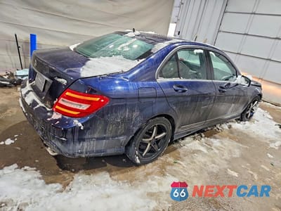 Trzecie zdjęcie samochodu z tyłu: 2014 MERCEDES-BENZ C 300 4MATIC VIN:WDDGF8AB7EA896994 - miniatura