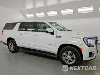 Czwarte zdjęcie samochodu z boku: 2022 GMC YUKON XL K1500 SLE VIN:1GKS2FED3NR227837 - miniatura