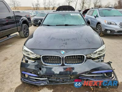 Piąte zdjęcie samochodu w środku: 2018 BMW 330 XI VIN:WBA8D9C56JEM32144 - miniatura