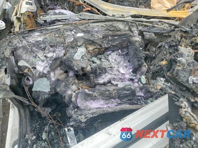 Zdjęcie 9 z 12 samochodu: 2024 BMW M340XI VIN:3MW49FF00R8E21685 - miniatura