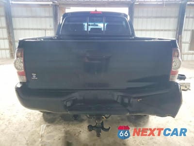 Zdjęcie 6 z 13 samochodu: 2014 TOYOTA TACOMA DOUBLE CAB VIN:3TMLU4EN5EM161297 - miniatura