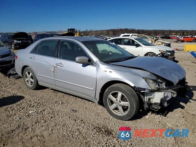 Czwarte zdjęcie samochodu z boku: 2004 HONDA ACCORD EX VIN:1HGCM556X4A148685 - miniatura
