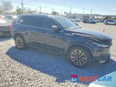 Czwarte zdjęcie samochodu z boku: 2021 VOLVO XC90 T6 MOMENTUM VIN:YV4A22PK1M1721894 - miniatura