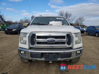 Piąte zdjęcie samochodu w środku: 2017 FORD F150 XLT 4WD V6 EXT CAB 3.5L VIN:1FTFX1EG8HKD04694 - miniatura