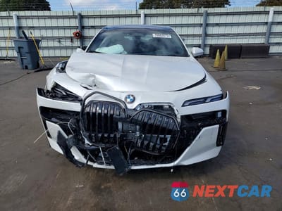 Piąte zdjęcie samochodu w środku: 2025 BMW 740 I VIN:WBA23EH03SCT34734 - miniatura