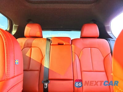 Zdjęcie 10 z 12 samochodu: 2021 VOLVO XC40 T5 INSCRIPTION VIN:YV4162UL8M2483554 - miniatura