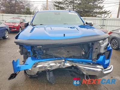 Piąte zdjęcie samochodu w środku: 2023 CHEVROLET SILVERADO K1500 LT VIN:3GCUDDED5PG217218 - miniatura