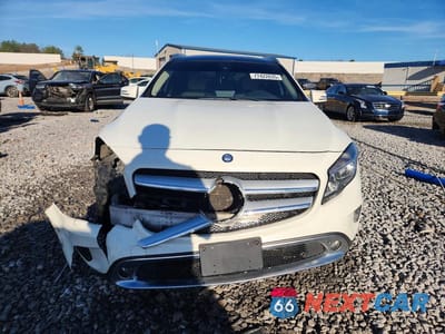 Piąte zdjęcie samochodu w środku: 2017 MERCEDES-BENZ GLA 250 VIN:WDCTG4EB3HJ340902 - miniatura