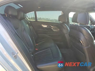 Zdjęcie 10 z 12 samochodu: 2016 BMW 750 XI VIN:WBA7F2C5XGG418581 - miniatura
