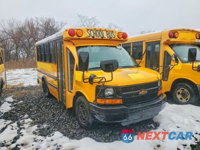 2013 CHEVROLET EXPRESS SCHOOL BUS 1GB0G2BA2D1136874 - główne zdjęcie licytacji z USA - miniatura