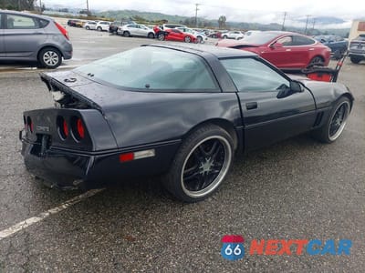 Trzecie zdjęcie samochodu z tyłu: 1984 CHEVROLET CORVETTE VIN:1G1AY0787E5150019 - miniatura