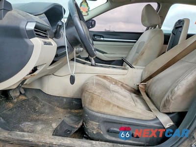 Zdjęcie 7 z 12 samochodu: 2019 NISSAN ALTIMA SV VIN:1N4BL4DV4KC105712 - miniatura