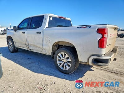 Drugie zdjęcie samochodu z przodu: 2021 CHEVROLET SILVERADO K1500 CUSTOM VIN:3GCUYBEF2MG148364 - miniatura
